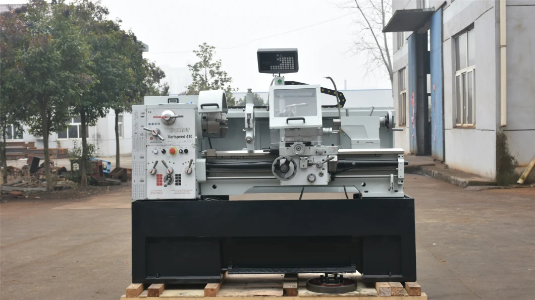 Cm6241V*1000mm Conventional Lathe for Metal Cutting with Stepless Speed 30-3000 Rpm